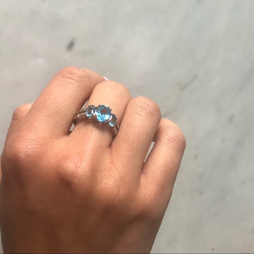 10K Blue Topaz Ring, Size 7